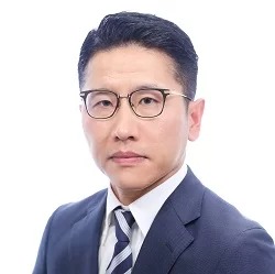浅倉貴行